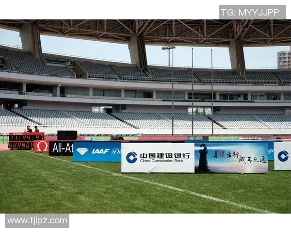 重庆足球队在钻石联赛中的崛起与突破之路全景回顾